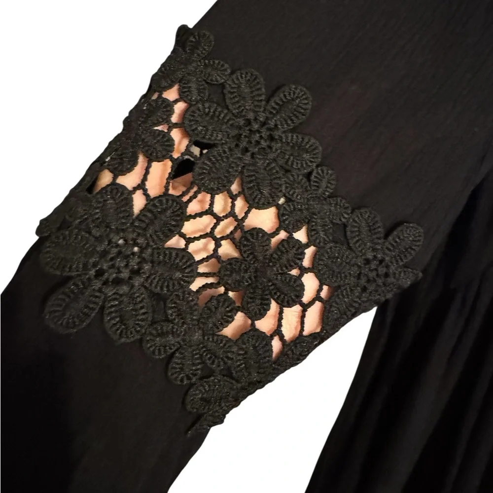 Elegant Black Lace Women's Top   SIZE:  LARGE   #B - Picture 4 of 7